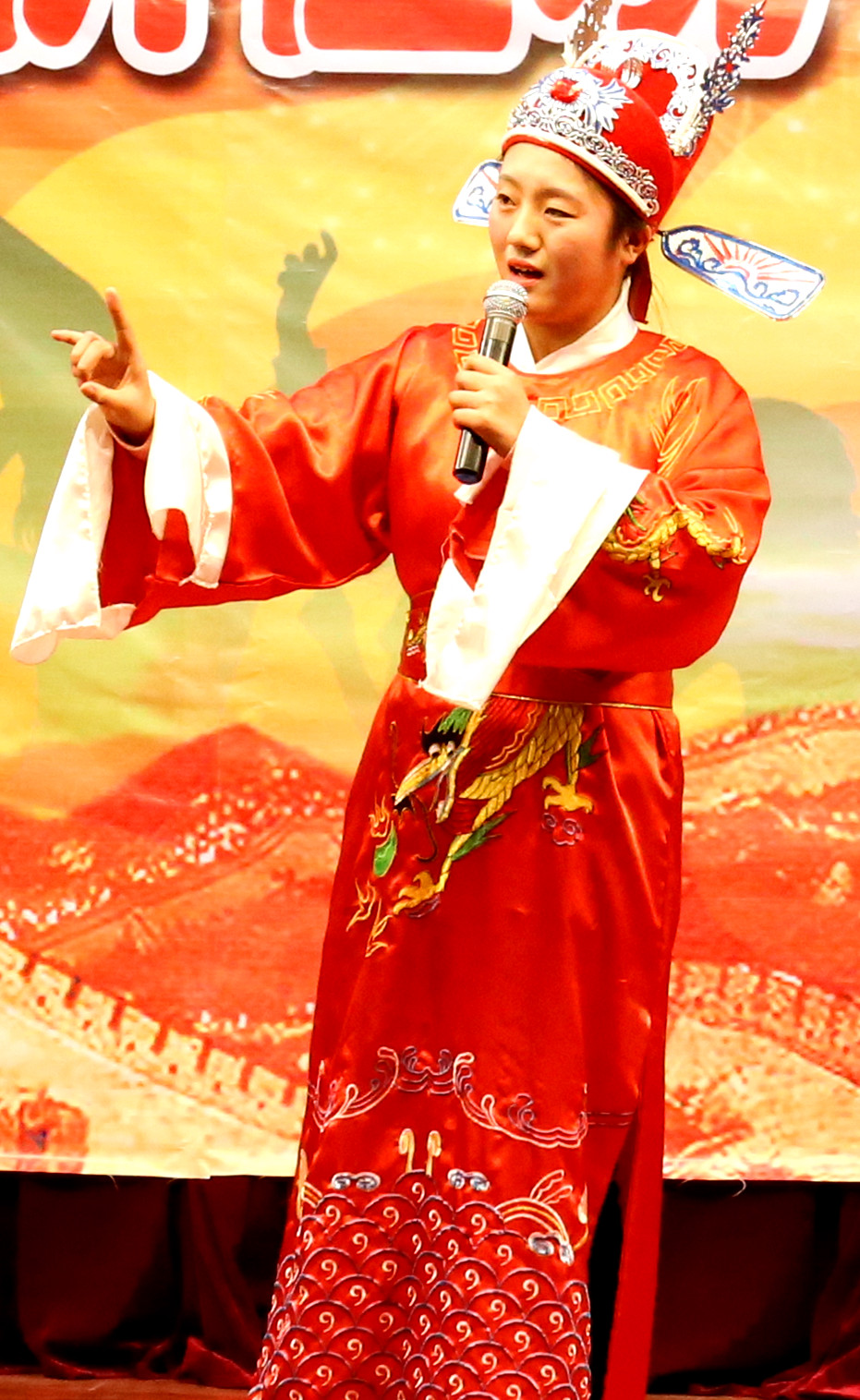踐行核心價(jià)值觀__共筑青春中國夢(mèng)——泰州實(shí)驗(yàn)中學(xué)第七屆校園文化藝術(shù)節(jié)隆重舉行